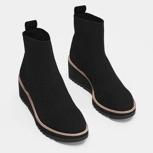 Eileen Fisher London Recycled Stretch Knit Bootie in Black Size 9